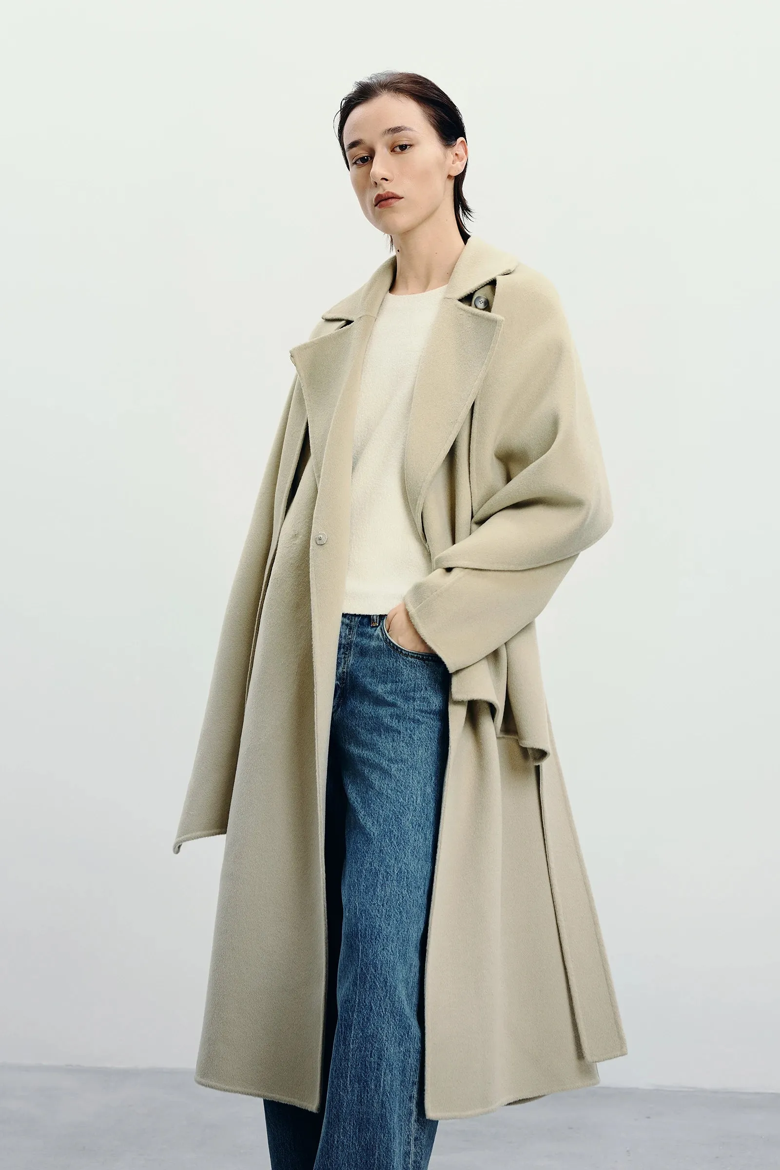 Grand Scarf Coat in Beige