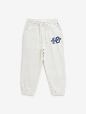 HOP Kids Off-White Printed Mid-Rise Cotton Blend Joggers