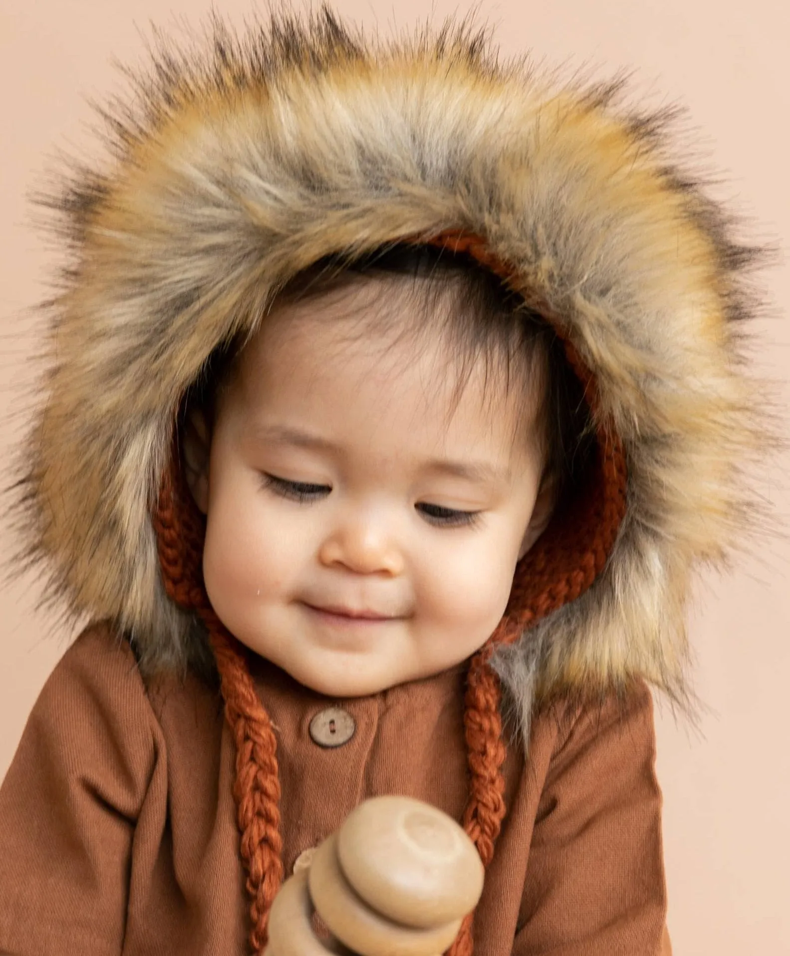Lion Bonnet in Cinnamon