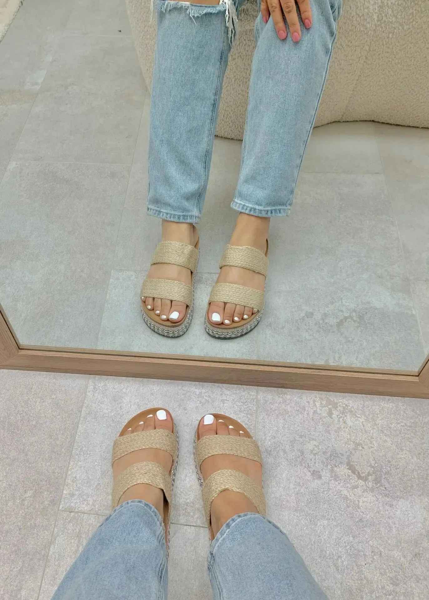 Mila | Elegant Slides