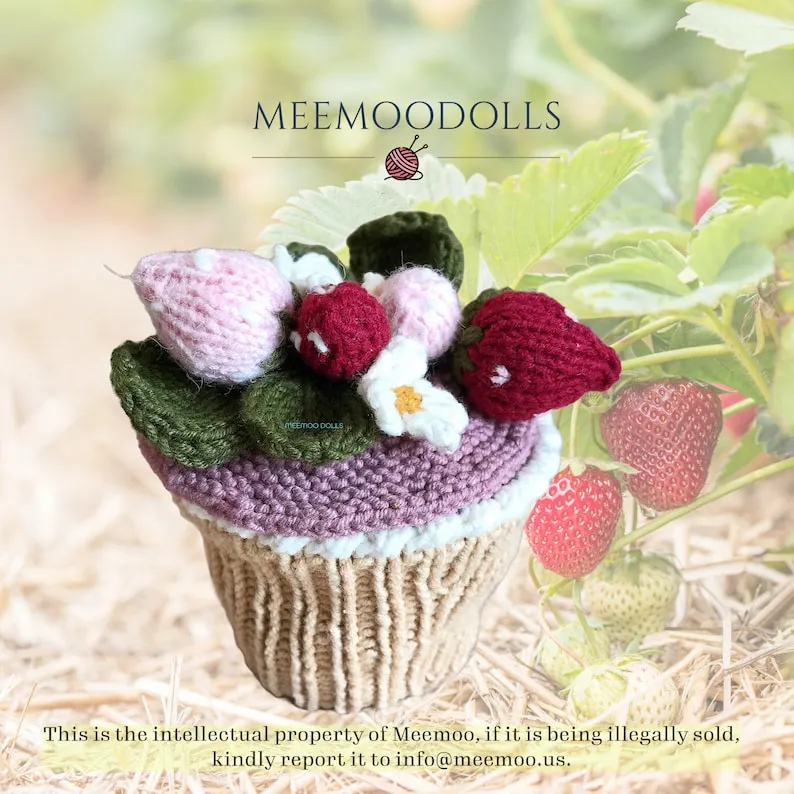The Lady Berry Cupcakes Knitting Pattern