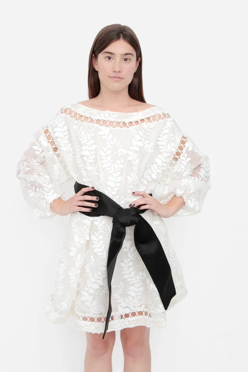 WINSOME CINCH VINE LACE DRESS